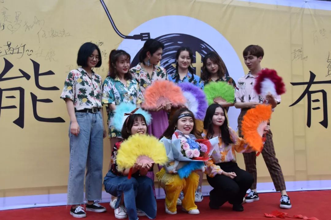 1542727580934007107.jpg 3.jpg